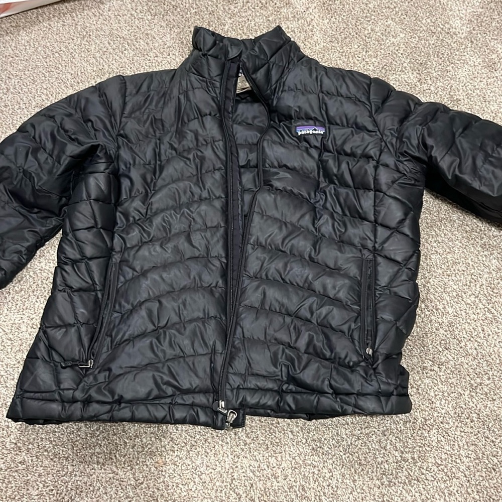 Patagonia down sweater jacket. Black